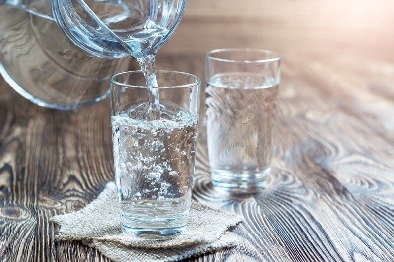 Beberapa Mitos Tentang Air Putih